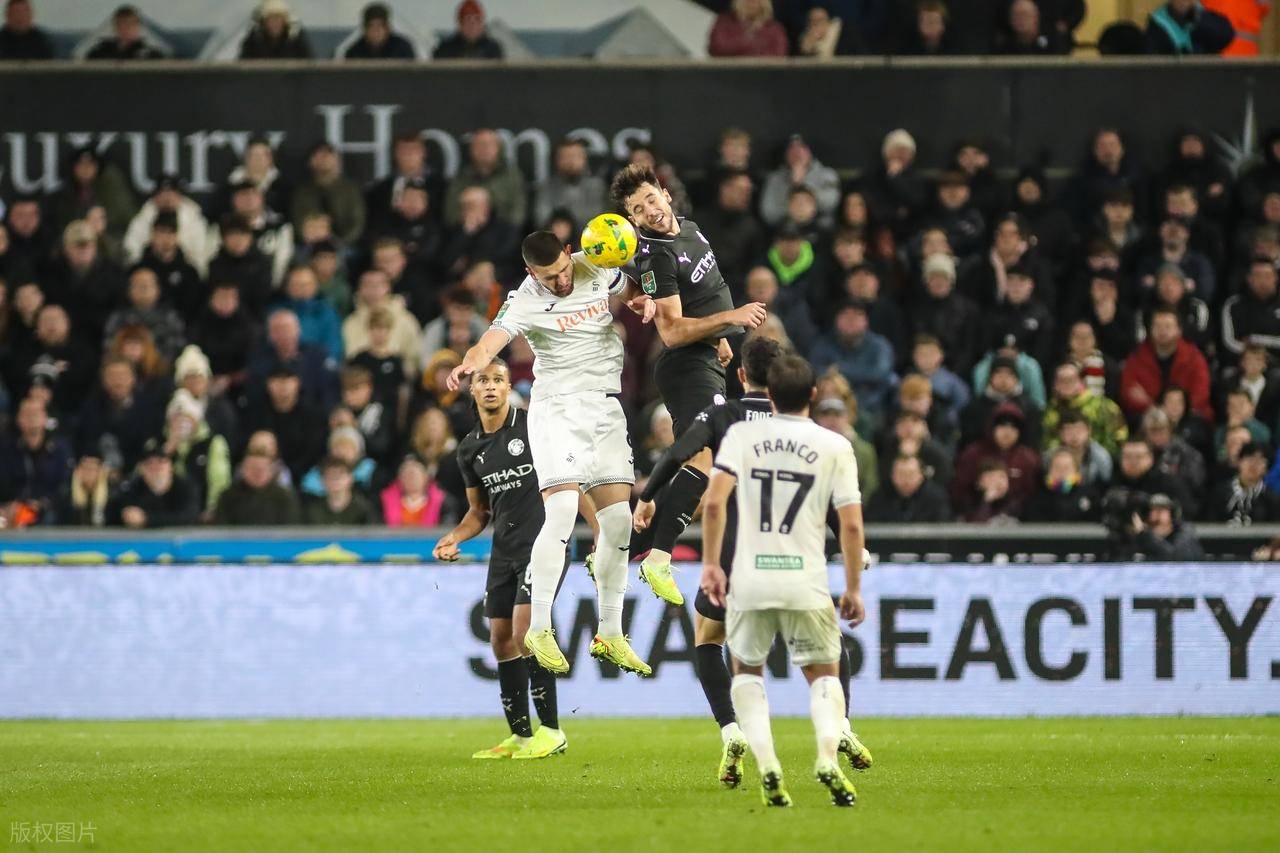 MK体育下载-关于英超今晨走向成谜，纽约尼克斯单刀错失，压力陡增，赛程密集仍需轮换的信息