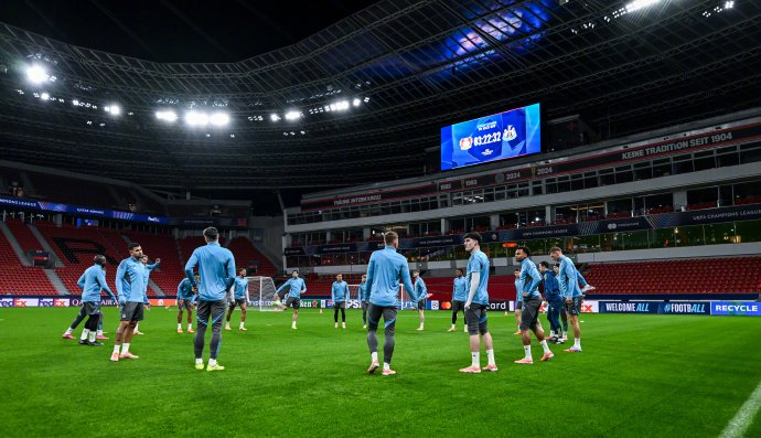 欧冠赛程吃紧；武汉三镇今晨复出首秀；引发热议；球队文化再被提及的简单介绍